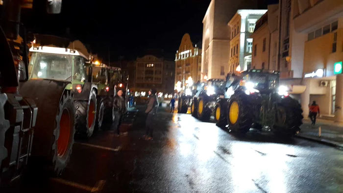 Protestul tractoriștilor în centrul Timișoarei FOTO Ștefan Both