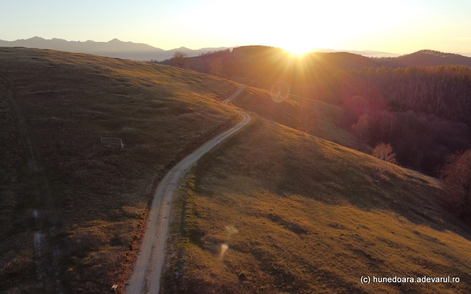 Satele din Munții Orăștiei, magnet pentru turiști. Cum s-a transformat ținutul cetăților dacice VIDEO