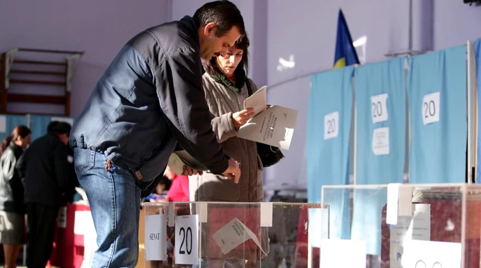 Primele cifre înaintate de Biroul Electoral Central arată o prezenţă la vot mai mică decât cea de la alegerile parlamentare din 2008 FOTO Adevărul