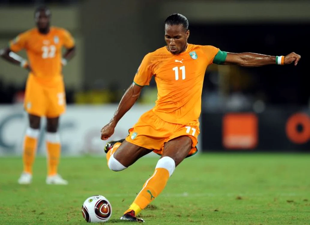 
    Didier Drogba, vedeta lui Chelsea, a marcat cel de-al treilea gol al ivorienilor  