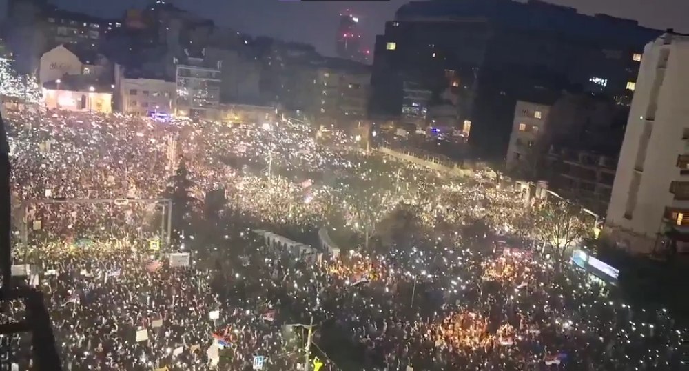 Violenţe stradale la Istanbul şi Izmir. Poliţiştii folosesc gloanţe de cauciuc şi tunuri cu apă împotriva manifestanţilor