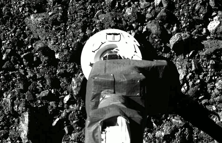 NASA se pregăteşte să primească eşantioanele prelevate de pe un asteroid. Reprezintă „elementele de bază ale vieţii" VIDEO