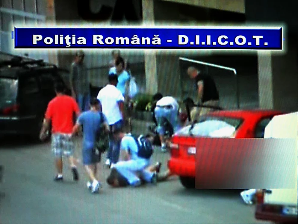 O parte dintre suspecţi au fost prinşi în flagrant 