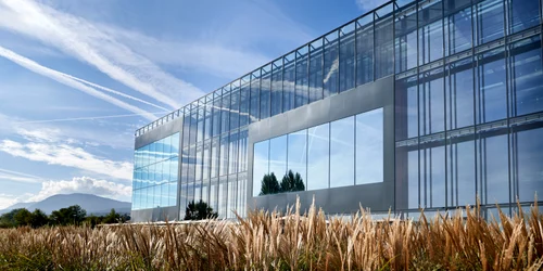 Philip Morris International (4) jpg