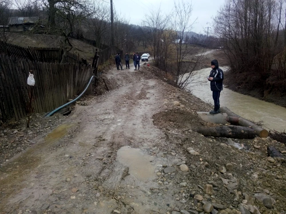 alunecari de teren vrancea