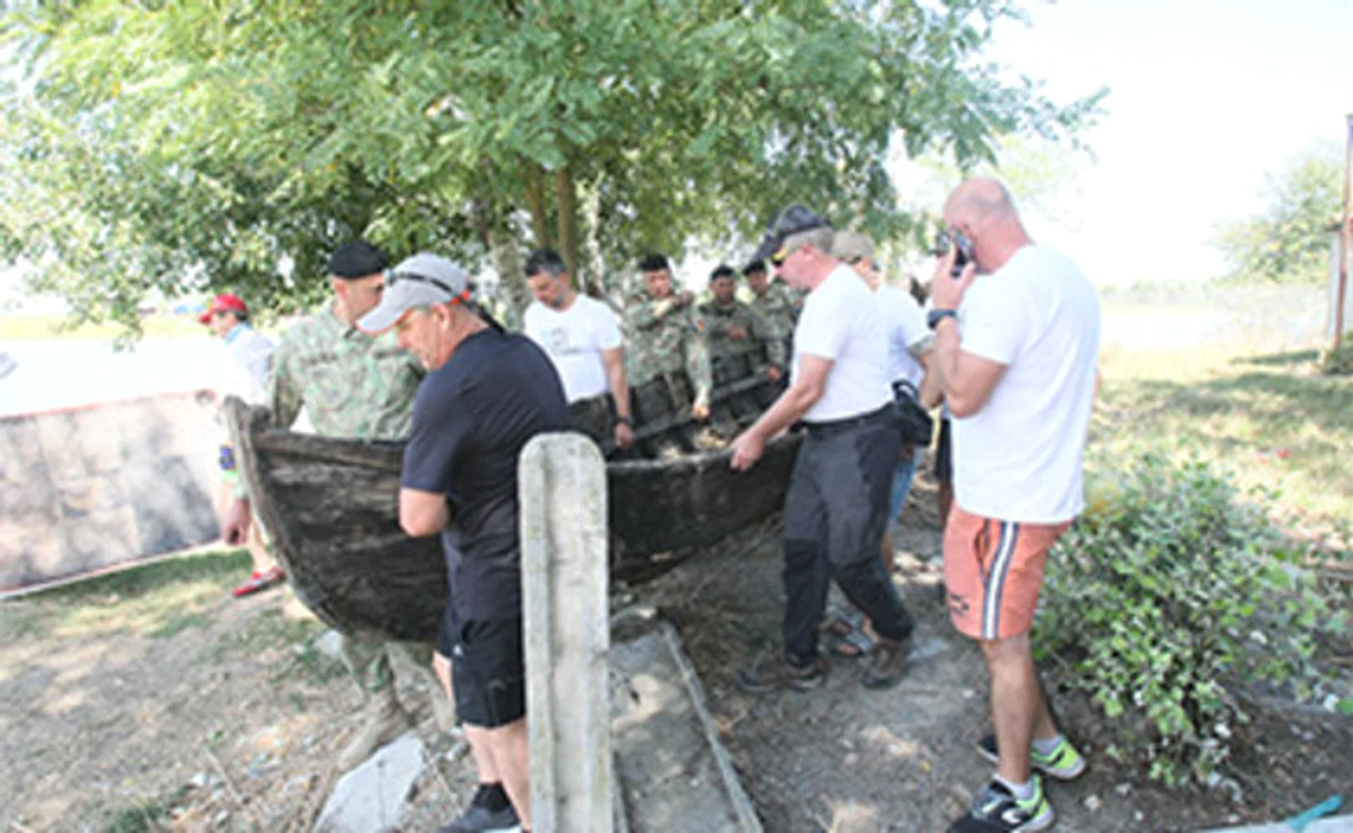 
    Bărcile de pe vremea bunicului lui Ivan vor fi aşezate la loc de cinsteFoto: Mihai Ionescu  