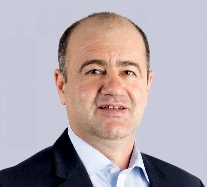 Corneliu Răducan Morega a renunţat la firma sa arhitectură