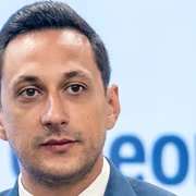 Fostul europarlamentar Vlad Gheorghe, fondatorul partidului DREPT, FOTO FB