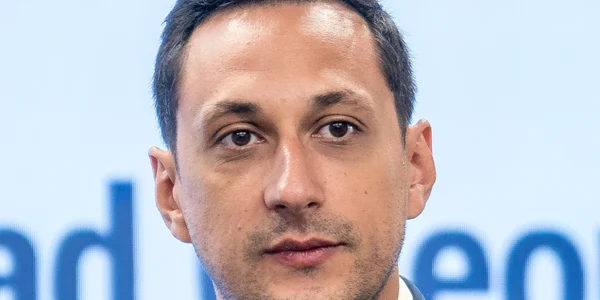 Fostul europarlamentar Vlad Gheorghe, fondatorul partidului DREPT, FOTO FB