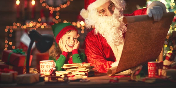 Cele mai hazlii scrisori din tolba lui Mos Craciun  Sursa imagine shutterstock 745825033 jpg