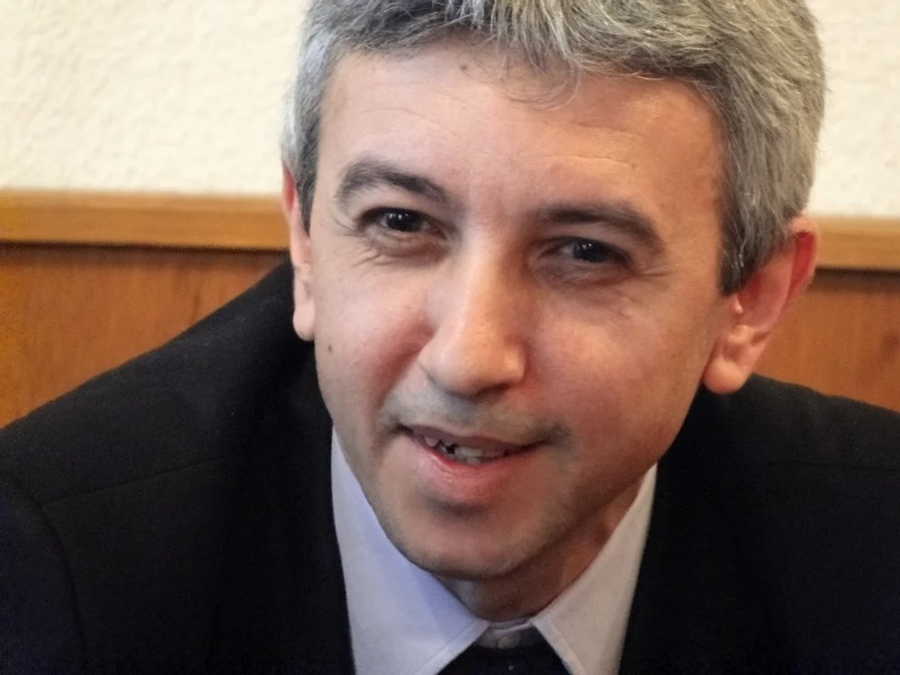 
    Dan Diaconescu vrea să se întoarcă în presă. A cerut magistraților să îi ridice interdicția valabilă până în anul 2026  
