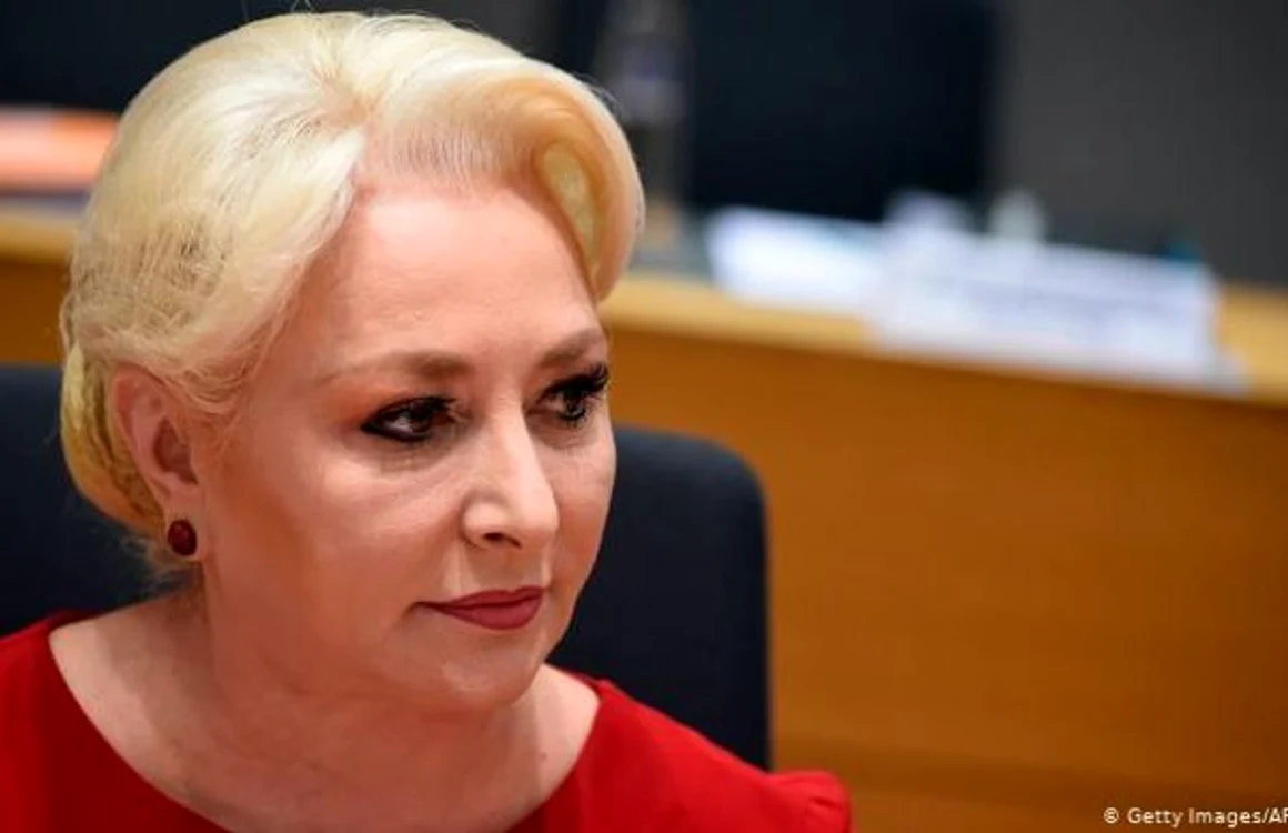 Premierul României, V.V. Dăncilă, pe când mai era la cheremul lui Liviu Dragnea, în martie 2019