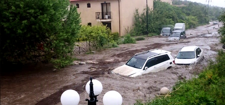 Furtuni devastatoare în Bulgaria/sursă foto: social media