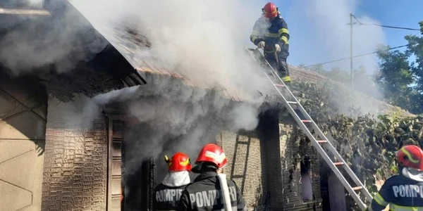 slobozia incendiu la manasia foto isu ialomita