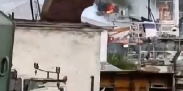O navă rusă a luat foc în portul Sevastopol  Foto Captură video X jpg