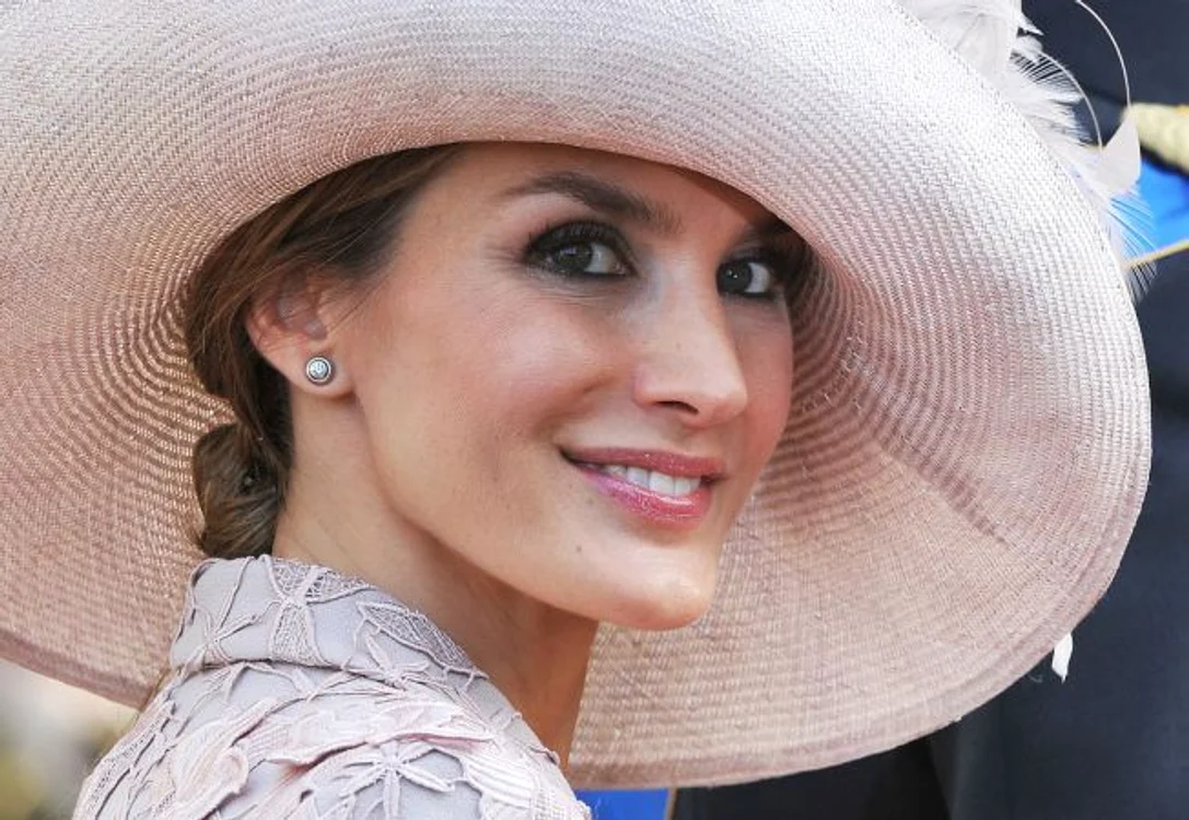 
    Regina Letizia impresionează întotdeauna prin ținutele eifoto: Arhiva personală  
