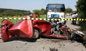 Accident extrem de violent la Crucişor, jud  Satu Mare  (foto: adevarul ro) jpeg