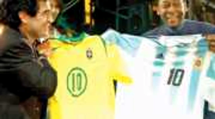 Maradona sau Pelé?