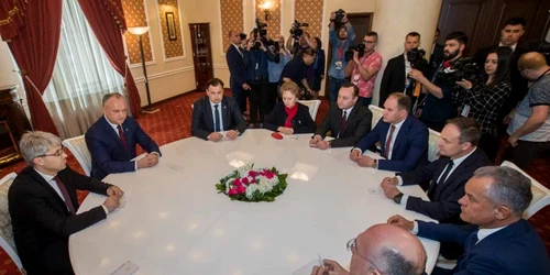 Igor Dodon si Vlad Plahotniuc presedinte.md