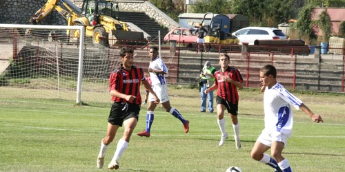 Şcolarii şi-au revenit în ultima parte a turului Ligii a III-a de fotbal 