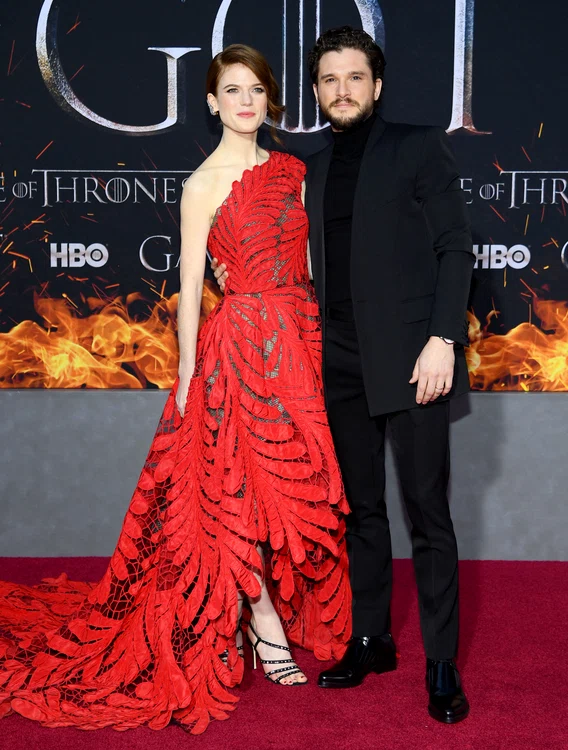 jon snow si iubita gettyimages 1140236384 jpg jpeg