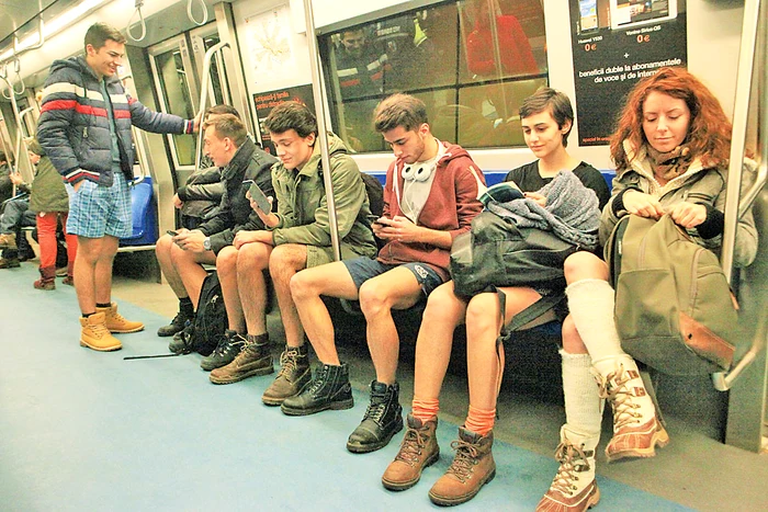 S-au plimbat cu metroul pe Magistrala 2 Pipera-Berceni