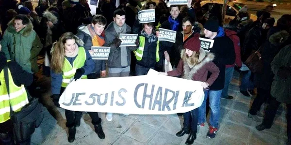 mars de solidaritate cu victimele atentatului din paris