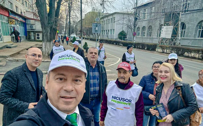 Daniel Ene, primul de pe rândul doi. FOTO Facebook Daniel Ene