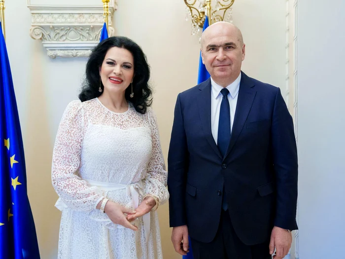 Președintele interimar Ilie Bolojan și soprana Angela Gheorghiu FOTO: Administrația Prezidențială