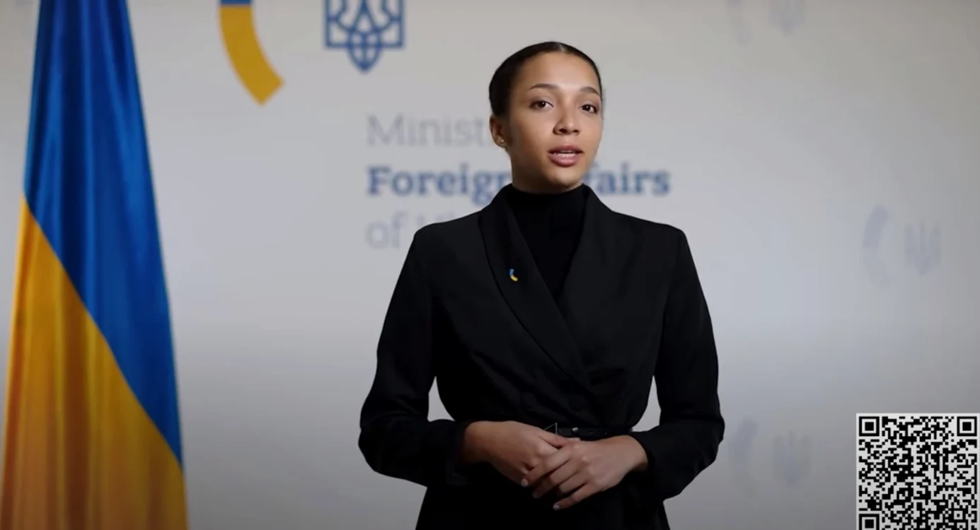 Victoria Shi, prima purtătoare de cuvânt AI „din istorie” FOTO Captură Youtube