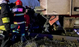 accident tren bacau jpg