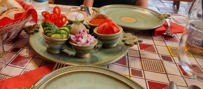 Aperitivul din partea casei Claudia Untaru