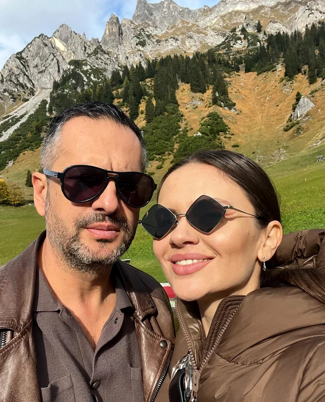  Pentru că au o viață agitată și muncesc mult, dar se și implică în creșterea copiilor, Mădălin Ionescu și Cristina Șișcanu nu prea mai au timp pentru ei