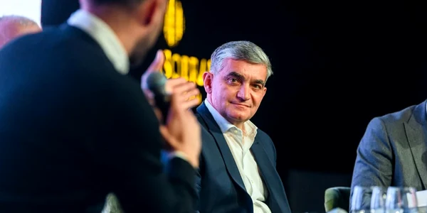 Primarul Vlad Oprea Facebook jpg