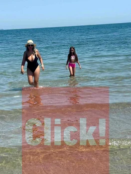 Sânzi, ieșind din valuri foto: Click!