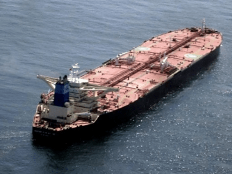 Urmările embargoului european asupra produselor petroliere rusești: traderii și-au umplut tancurile cu motorină rusească