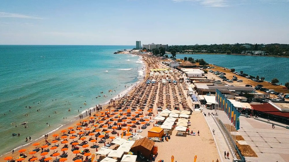Pe ce se cheltuie banii publici în România: 120 de milioane de lei pe servicii turistice pentru bugetari