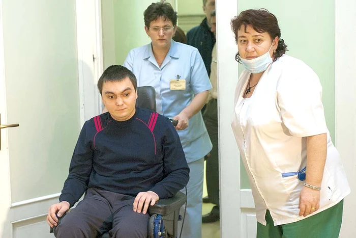 Răzvan Petrescu speră să se refacă într-o lună (foto: mediafax)