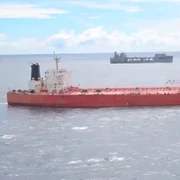 SUA au confiscat un petrolier legat de Iran în Oceanul Indian FOTO Cacptură video jpg