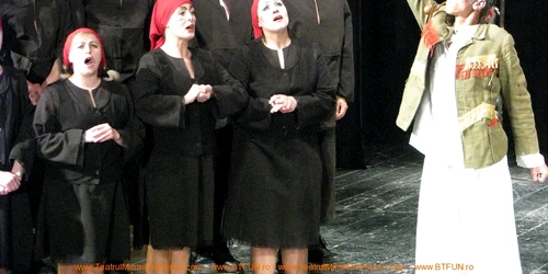 Botoşani: Secvenţă din spectacolul "Ivan Turbincă"