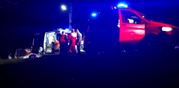 Intervenție la un accident rutier pe drumurile din România Foto ilustrativ