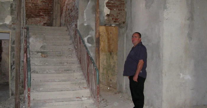 Lucrările la liceu stagnează de trei ani de zile