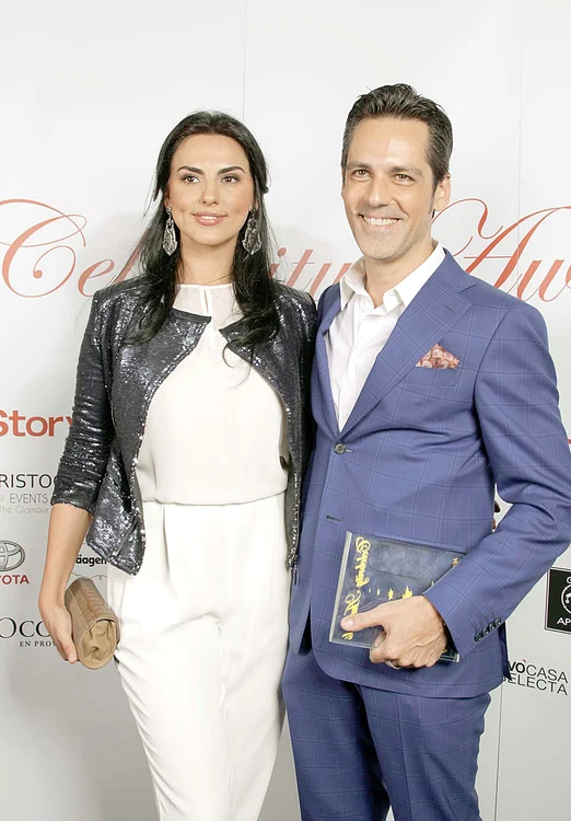 Lavinia Pârva «a rulat» la concerte o pereche de bocanci şi una de pantaloni scurţifotografii: arhivă personală