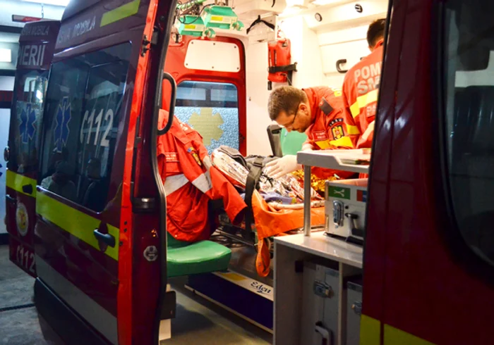 Bilanţul tragediei din clubul Colectiv a ajuns la 53 de morţi, joi, 12 noiembriefoto: Mihai Căliu