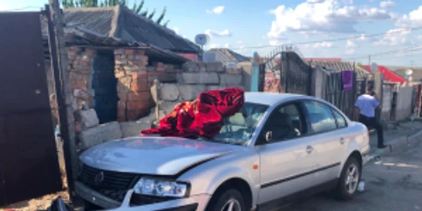Maşină condusă de un băiat de 16 ani a intrat pe trotuar omorând oameni la Medgidia Sursa IPJ Constanţa