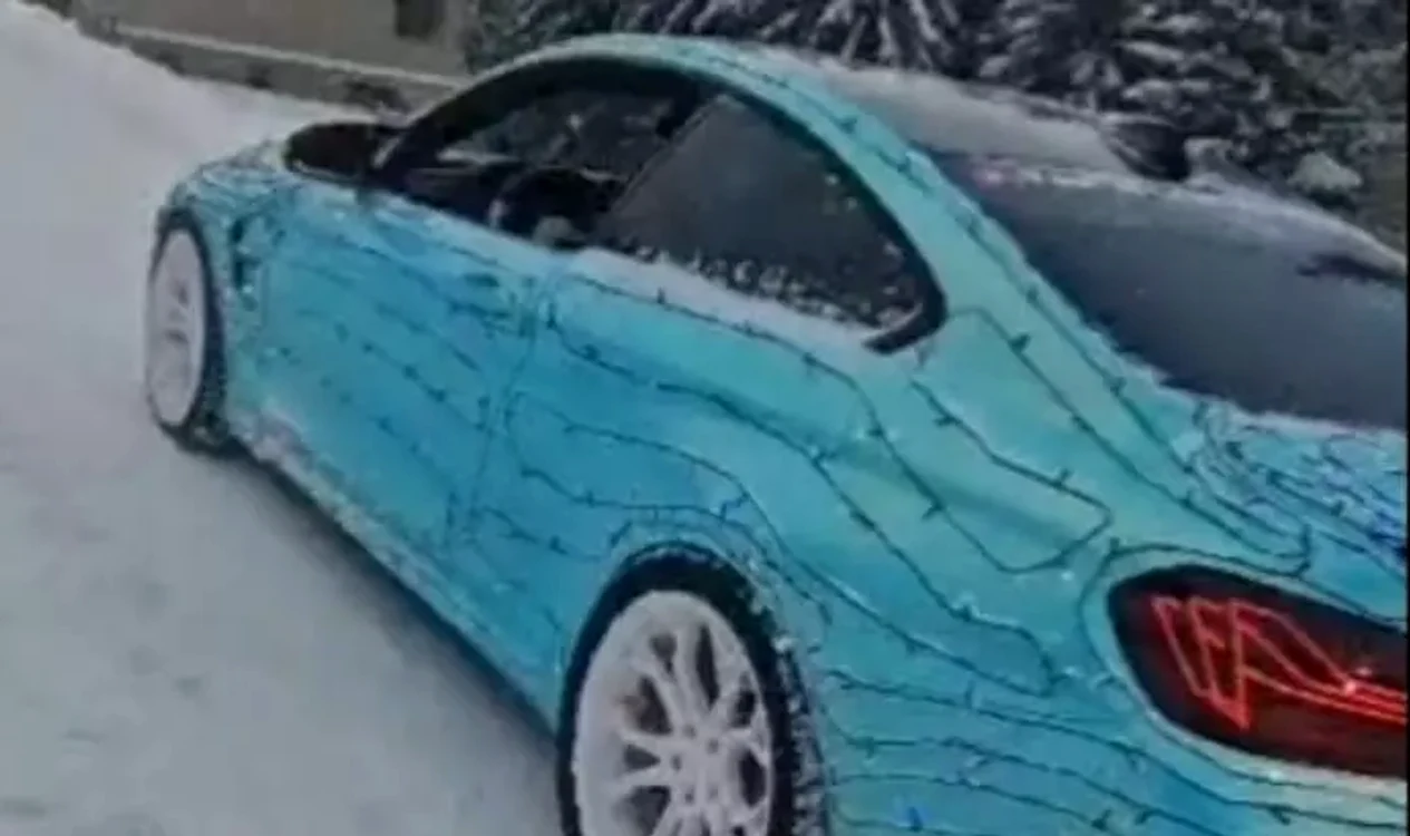BMW, împodobit cu leduri luminoase FOTO: gorjonline
