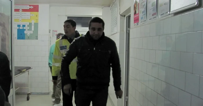 Ionuţ Vartolomei a fost dus la spital pentru probe biologice FOTO: adevarul