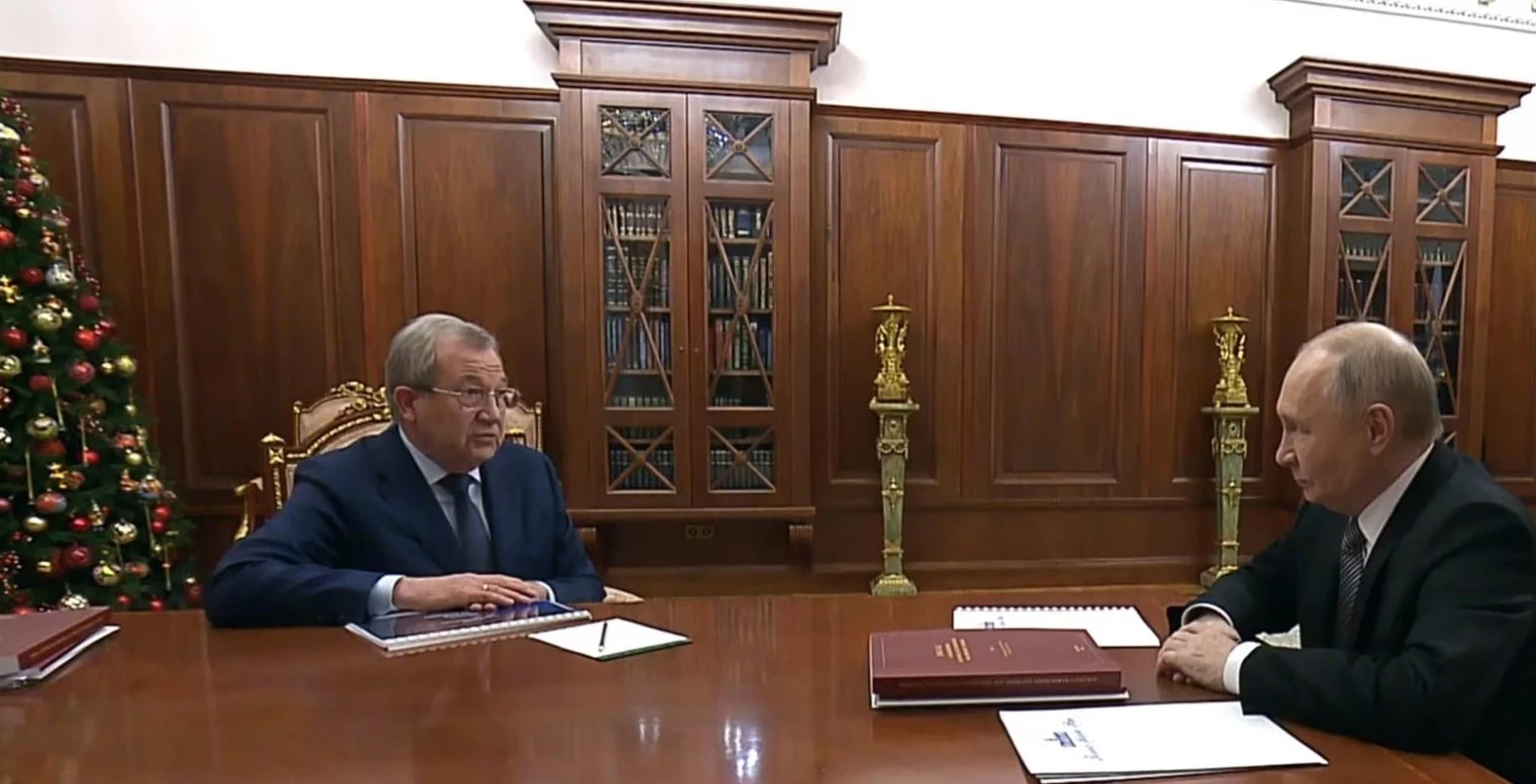 Detaliul din biroul lui Vladimir Putin care a dat de gol o nouă minciună a propagandei Kremlinului