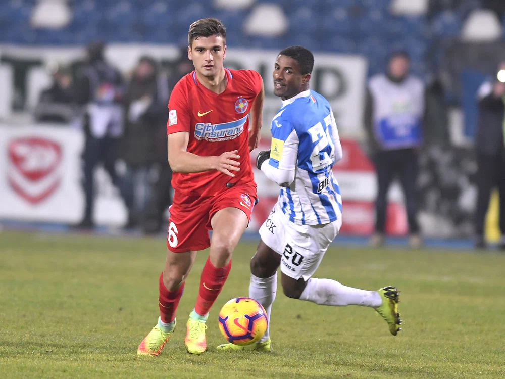 
    Dragoş Nedelcu  
