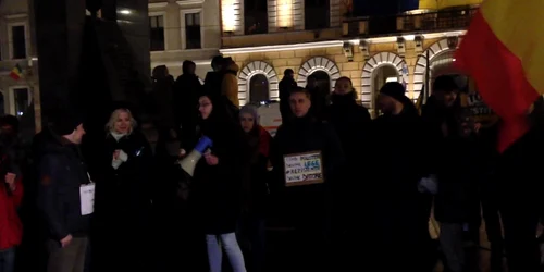 5a244cab5ab6550cb8d009dd jpg